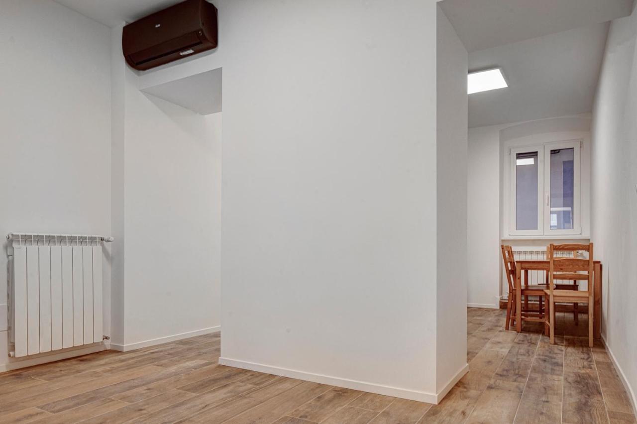 Casa Vacanze Ginevra 1 Trieste Exterior photo